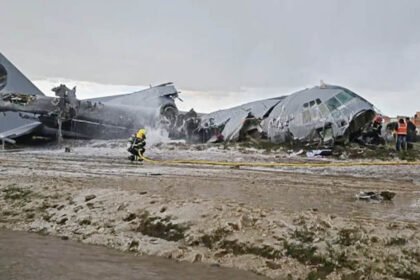 Bolivia Air Force Crash | రోడ్డుపై కుప్పకూలిన విమానం.. 15 మంది దుర్మరణం.. బొలీవియాలో ఘటన