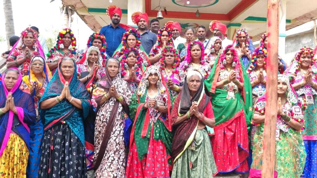 Manala Mohan Reddy | తండాల అభివృద్ధిలో భాగస్వాములు కావాలి : మానాల మోహన్రెడ్డి 2 manala 1