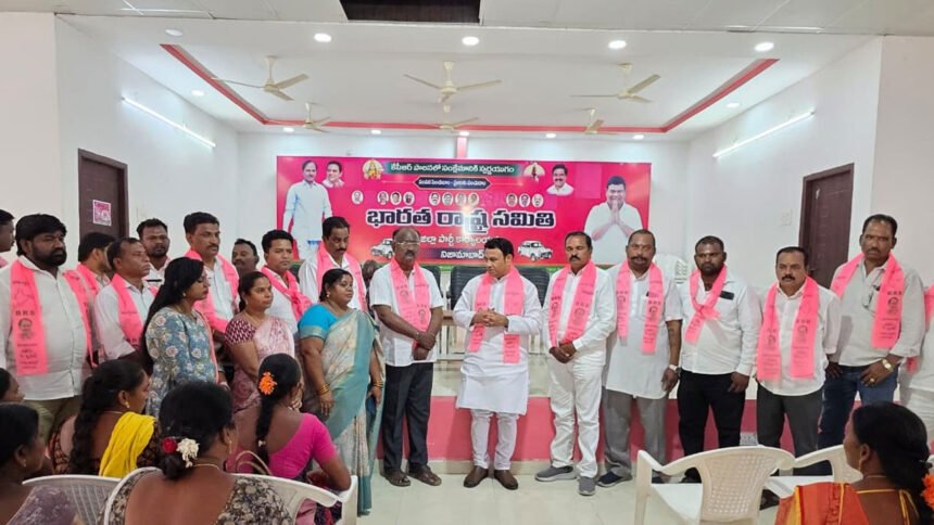 ASHA Workers Strike | ఆశావర్కర్ల సమ్మెకు బీఆర్ఎస్ సంపూర్ణ మద్దతు: మాజీ ఎమ్మెల్యే బిగాల 1 ASHA Workers Strike