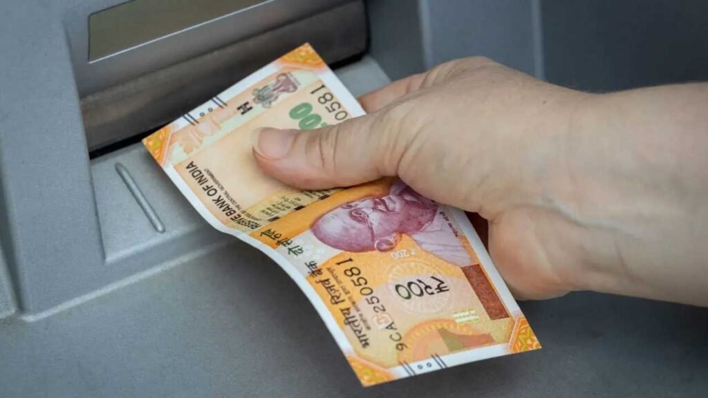 ATM Rules April 1 | ఏప్రిల్ 1 నుంచి కొత్త బ్యాంకింగ్ రూల్స్.. ATM, UPI లావాదేవీలపై ఛార్జీలు, పరిమితుల్లో మార్పులు 2 ATM Rules April 1