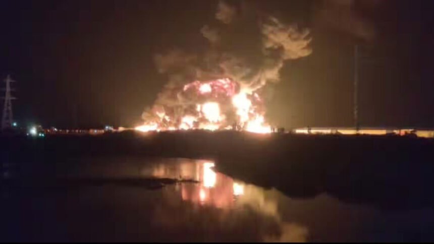 Amaravati Fire Accident | అమరావతిలో మరో అగ్ని ప్రమాదం.. వరుస ఘటనలతో కుట్ర కోణంపై అనుమానాలు 1 Amaravati Fire Accident