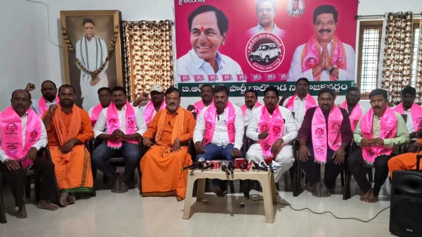 BC Declaration | బీసీ డిక్లరేషన్కు కాంగ్రెస్ పాతర.. బీఆర్ఎస్ బీసీ నాయకుల ధ్వజం 1 BC Declaration