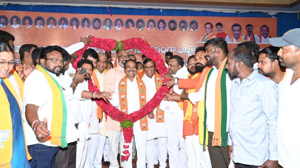 Eatela Rajender Speech | ప్రజాసేవకే అంకితమవ్వాలి.. : ఎంపీ ఈటల రాజేందర్ 2 Eatela Rajender Speech