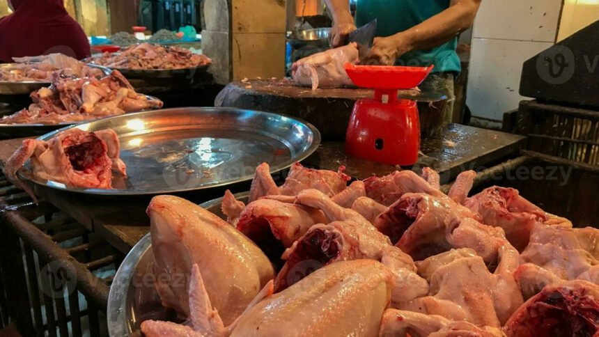 Hyderabad Rotten Chicken | కుళ్లిన చికెన్.. బార్లు, వైన్ షాపులకు సప్లై 1 Hyderabad Rotten Chicken