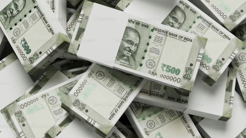 Kukatpally Cash Robbery | కళ్లలో కారం చల్లి.. రూ.21 కోట్లు ఎత్తుకెళ్లారు 1 Kukatpally Cash Robbery