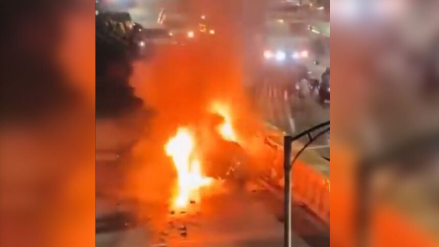 LB Nagar Car Accident | ఎల్బీ నగర్లో కారు దగ్ధం.. అతివేగంతో ప్రమాదం 1 LB Nagar Car Accident