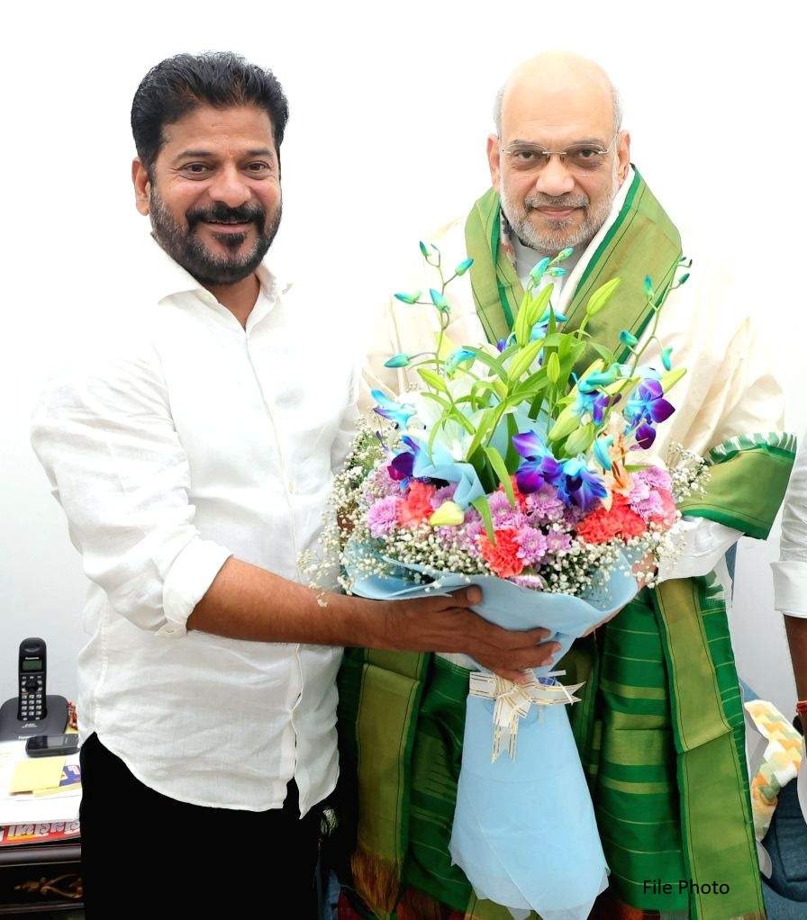 Telangana IPS Cadre | కేంద్ర మంత్రి అమిత్షాతో సీఎం రేవంత్ భేటీ.. ఐపీఎస్లను కేటాయించాలని విన్నపం! 2 WhatsApp Image 2026 03 04 at 11.21.52 PM