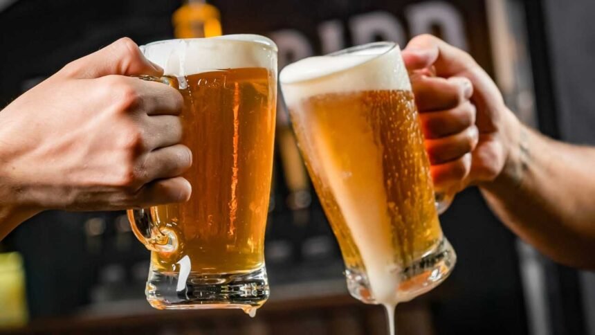 Beer Price Hike | కిక్కు దించుతున్న యుద్ధం.. బీర్ల ధరలు పెంపు తప్పదా..! 1 Beer Price Hike | కిక్కు దించుతున్న యుద్ధం.. బీర్ల ధరలు పెంపు తప్పదా..!