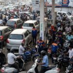 Fuel Shortage India | ఇంధన యుద్ధం.. దేశంలో పెట్రోల్​–డీజిల్​ కొరత.. బంకుల్లో వాహనదారుల బారులు!