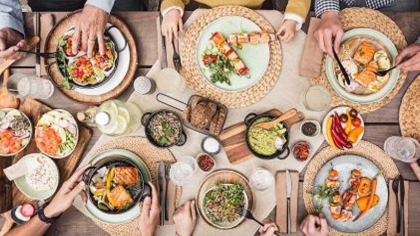 Eating Direction Vastu | ఈ దిశలో కూర్చుని తింటే తిరుగులేని అదృష్టం.. వాస్తు నిపుణులు ఏం చెబుతున్నారంటే!