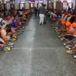 Floor Sitting Benefits | డైనింగ్ టేబుల్​పై మోజా.. నేలపై కూర్చొని తినడం నామోషీనా.. అయితే ఈ విషయం తెలుసుకోవాల్సిందే!