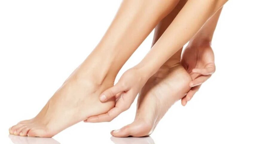 Foot Care | నడక కష్టమవుతోందా.. పాదాలు వాచాయా.. నిర్లక్ష్యం చేస్తే ప్రమాదమే!