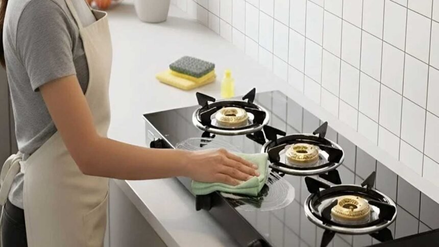 Gas Burner Cleaning | మెరిసే బర్నర్లు.. తక్కువ గ్యాస్ వినియోగం.. ఈ చిట్కాలు తెలిస్తే ఆశ్చర్యపోతారు!