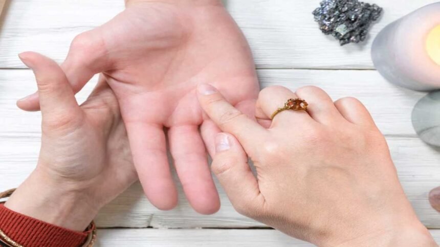 Palmistry Y Sign | అరచేతిలో ఈ గుర్తు ఉందా.. అయితే కోటీశ్వరులయ్యే జాతకం!