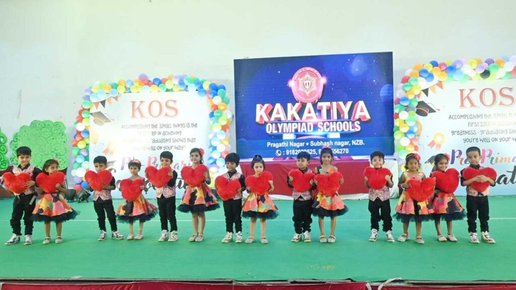 Pre Primary Graduation Day | కాకతీయ ఒలంపియాడ్ స్కూల్ ఆధ్వర్యంలో ప్రీప్రైమరీ గ్రాడ్యుయేషన్ డే 3 Pre Primary Graduation Day