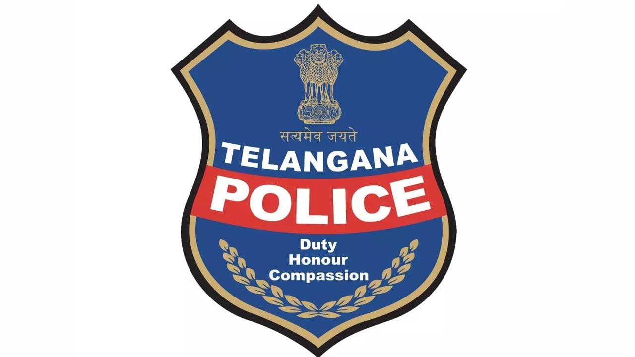 Nizamabad Student Assault | శ్రీ చైతన్య టెక్నో స్కూల్లో దారుణం.. విద్యార్థి చేయి విరగ్గొట్టిన టీచర్.. కేసు నమోదు 2 akshara police