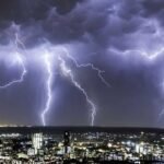 Telangana Thunderstorm Alert | పగలు భానుడి భగభగ.. రాత్రి ఉరుములు, మెరుపులు.. ఆ ప్రాంతాల్లో అలెర్ట్​!
