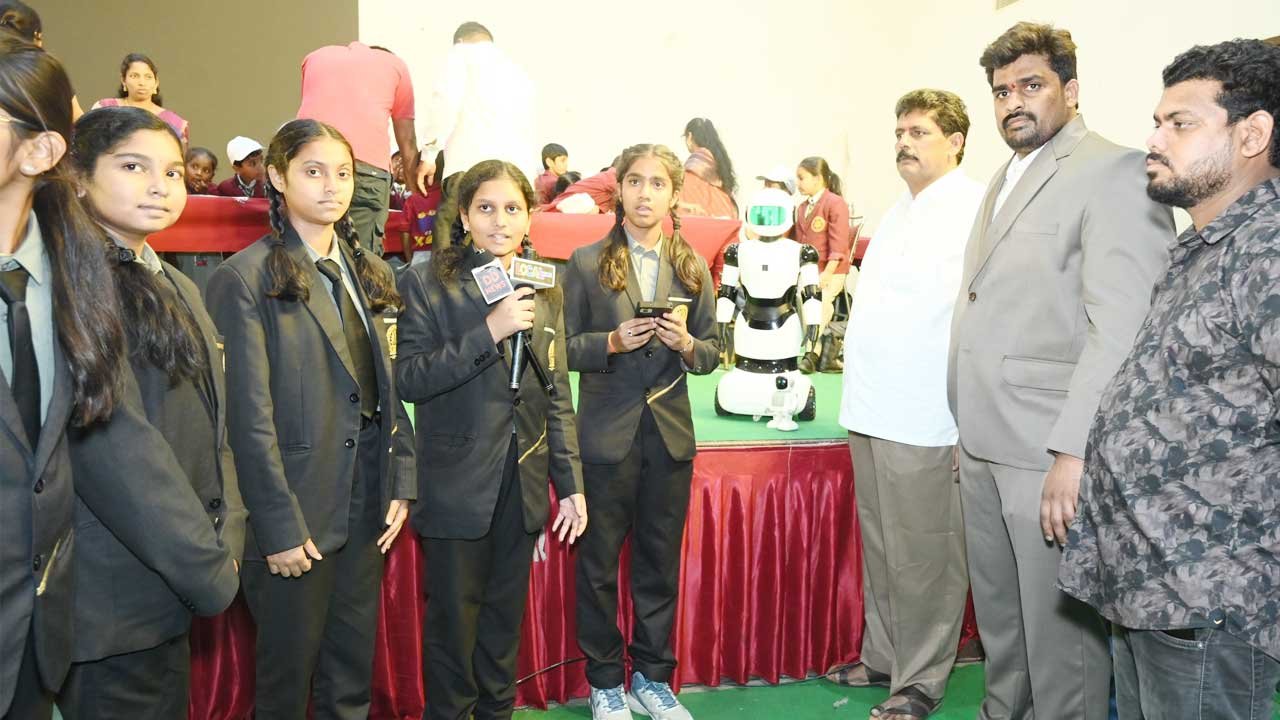 Robo Fest Nizamabad | కాకతీయ ఒలంపియాడ్ ‘రోబో ఫెస్ట్’.. ప్రదర్శనలతో అలరించిన చిన్నారులు 6 akshara robo 6