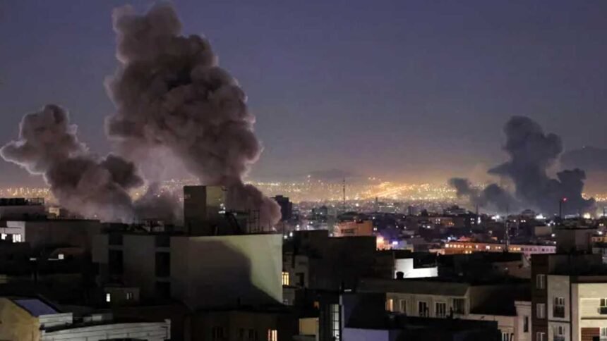 Iran Israel War | సౌదీ అరేబియాపై ఇరాన్ బాంబుల వర్షం.. ఇద్దరు దుర్మరణం.. మృతుల్లో ఒకరు భారతీయుడిగా గుర్తింపు! 1 Iran Israel War | సౌదీ అరేబియాపై ఇరాన్ బాంబుల వర్షం.. ఇద్దరు దుర్మరణం.. మృతుల్లో ఒకరు భారతీయుడిగా గుర్తింపు!