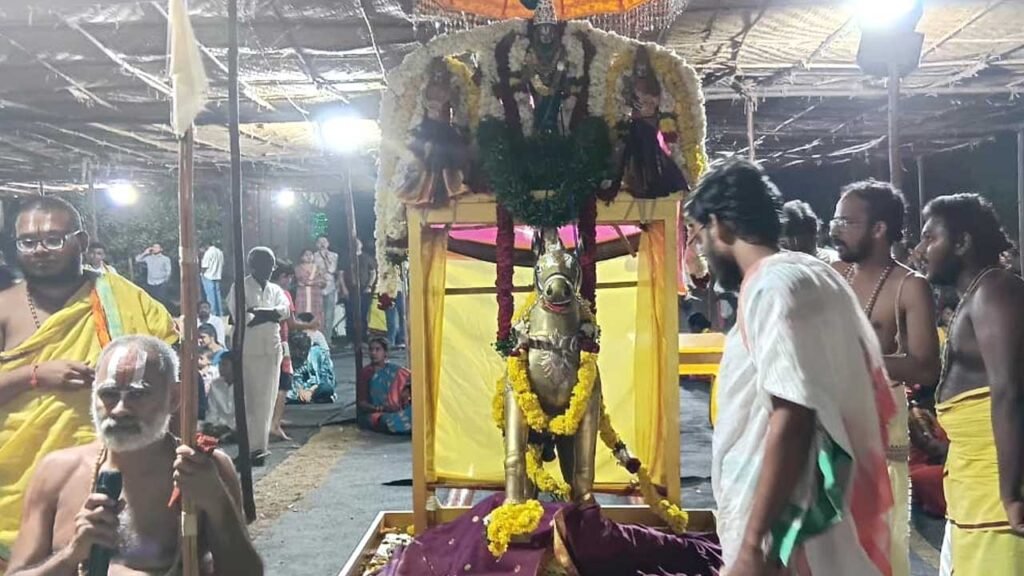 Indur Tirumala Brahmotsavam | ఇందూరు తిరుమలలో అంగరంగ వైభవంగా కొనసాగుతున్న బ్రహ్మోత్సవాలు 5 care33