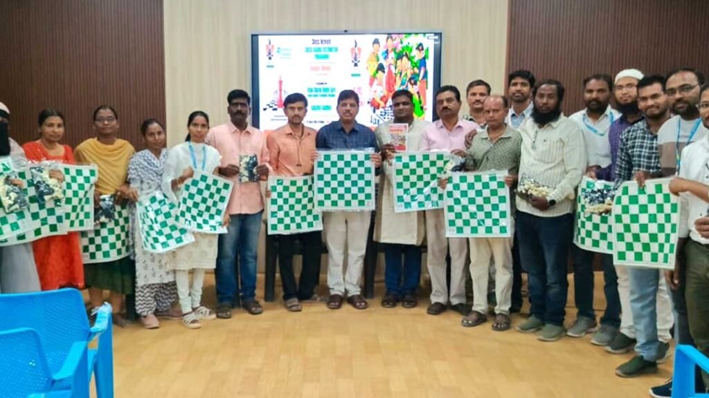 Chess for Students | చెస్ ఆటతో విద్యార్థుల మేధస్సు పెరుగుతుంది.. 2 chess 1