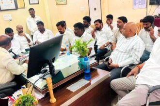 BJP councillors protest |