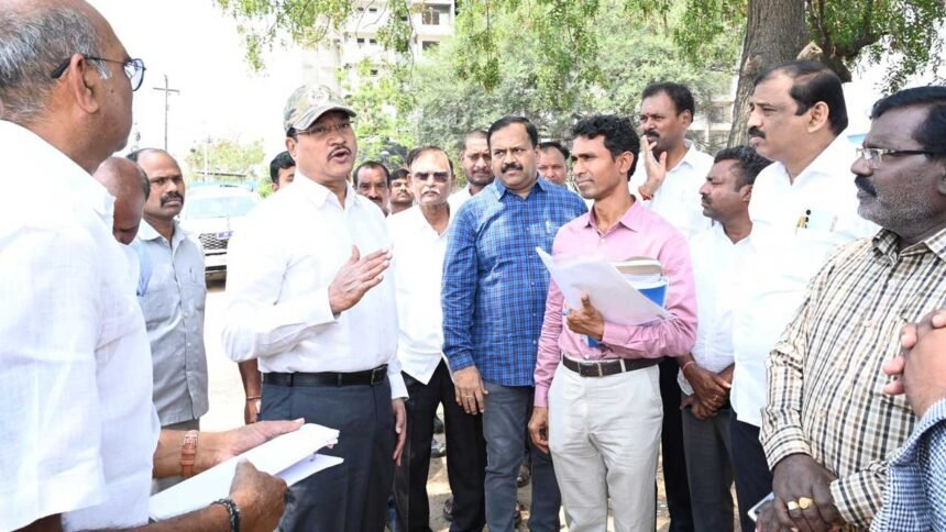 Encroachment Removal Orders | ఆక్రమణలు తొలగించాలి.. హైడ్రా కమిషనర్ ఆదేశం 1 Encroachment Removal Orders