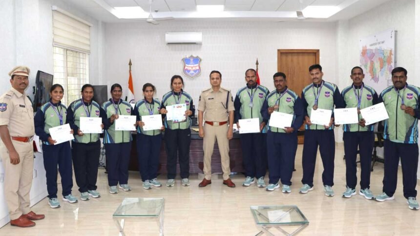 Kamareddy Police Sports | స్పోర్ట్స్ మీట్లో సత్తా చాటిన కామారెడ్డి పోలీసులు 1 Kamareddy Police Sports | స్పోర్ట్స్ మీట్లో సత్తా చాటిన కామారెడ్డి పోలీసులు
