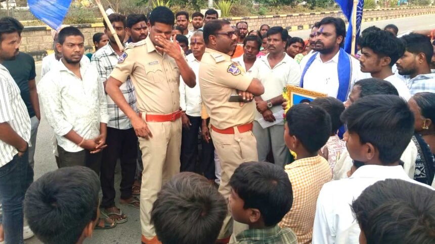Dalit Temple Entry Protest |