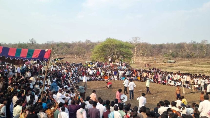 Lingampet wrestling competitions | ఆకట్టుకున్న కుస్తీ పోటీలు 1 Lingampet wrestling competitions |