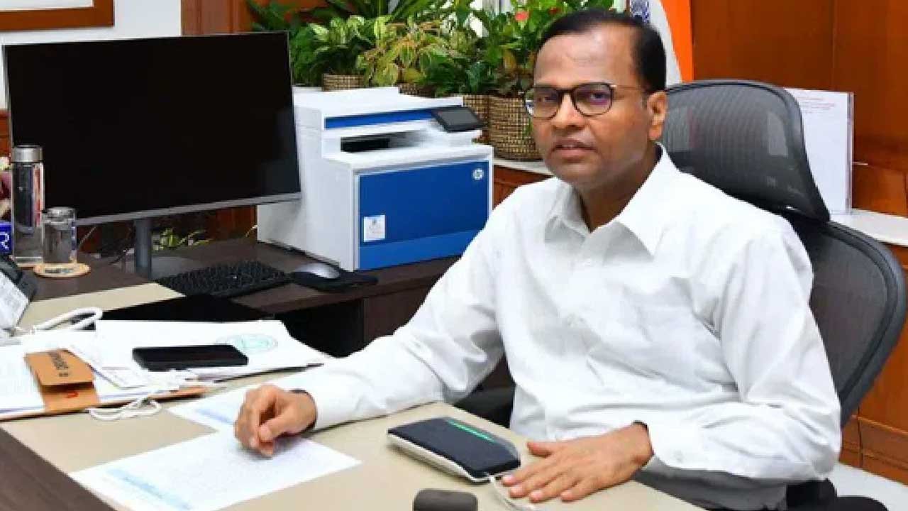 CS Tenure Extension | సీఎస్ పదవీకాలం పొడిగింపు.. రిటైర్డ్ ఐపీఎస్ సంచలన లేఖ 2 ramakrishna rao