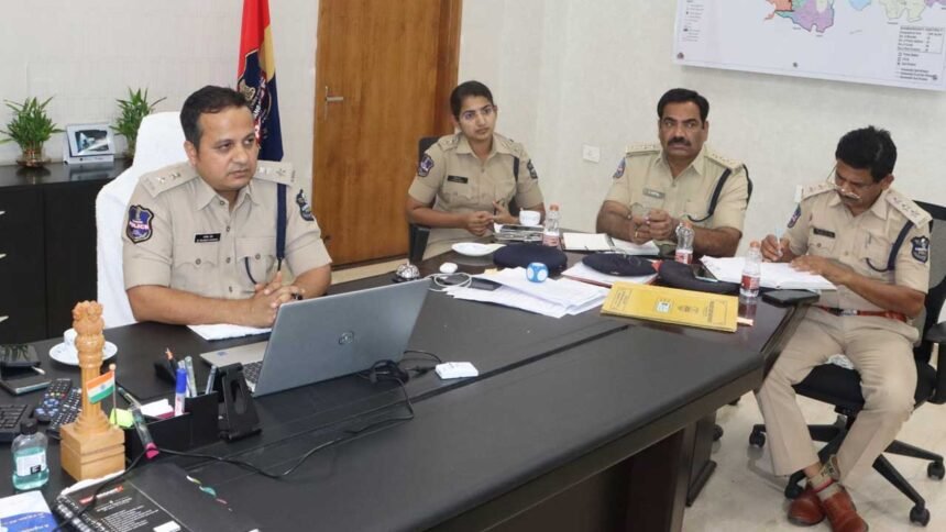 Criminal Profile Preparation | ప్రతి నేరస్తుడి ప్రొఫైల్ పక్కాగా సిద్ధం చేయాలి : ఎస్పీ రాజేష్ చంద్ర 1 Criminal Profile Preparation |