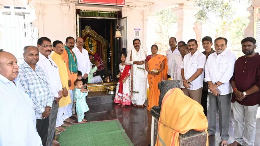 Ugadi Celebrations Nizamabad | నగరంలోని నవదుర్గ దేవాలయంలో ఉగాది వేడుకలు 1 Ugadi Celebrations Nizamabad |