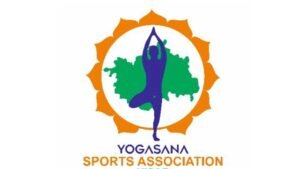 Mud Bath Therapy | కామారెడ్డిలో మట్టి స్నానం.. ఉత్సాహంగా ముందుకొస్తున్న ఔత్సాహికులు 2 yoga 1