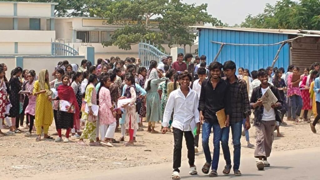 SSC Exams Completed | ప్రశాంతంగా ముగిసిన పదో తరగతి పరీక్షలు 2 ssc2